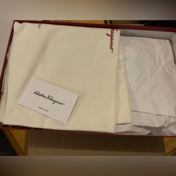 New Salvadore Ferragamo Pink SNEAKERS Lace-up Storm Shoes 7.5 NIB dust bag - Picture 3 of 16